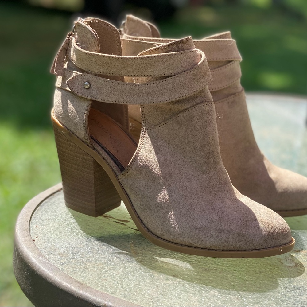 Women's Tan Ankle Boots